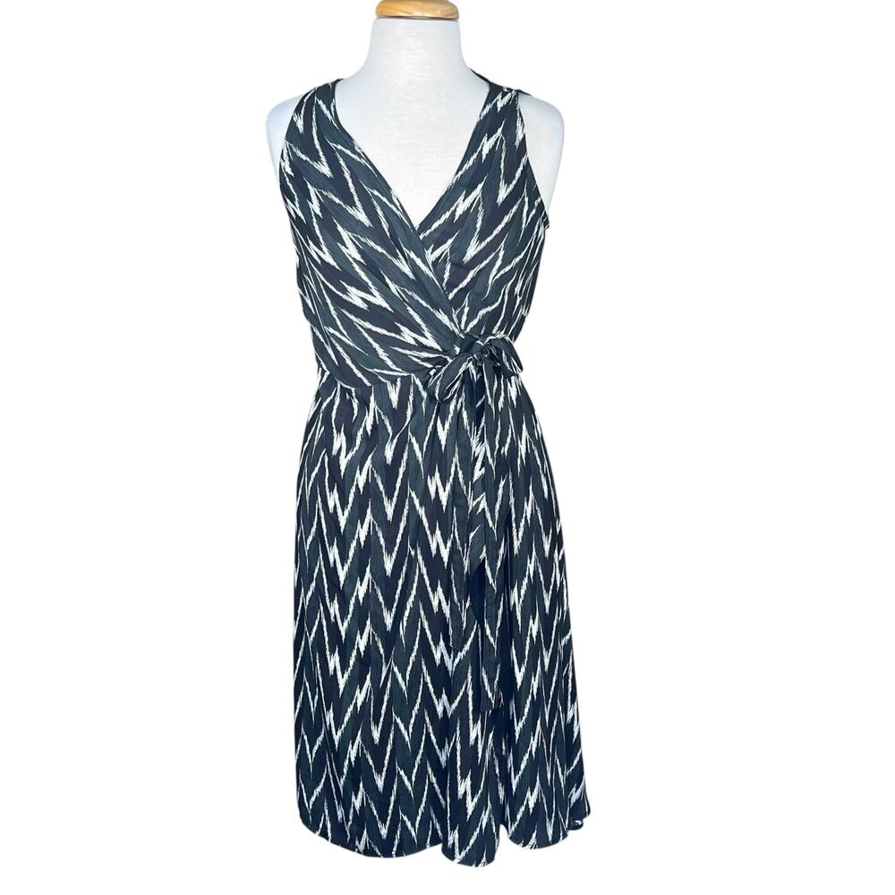 Ann Taylor Black, Green & White Chevron Print Belted Wrap Midi Dress Size 4 NWT